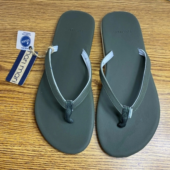Hari Mari Meadows Sage Green Flip Flop  Thong Sandals Women's Size 11 Dark Ivy - Picture 1 of 9